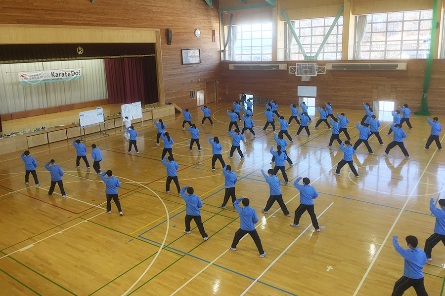 You are currently viewing 長野県･御代田中学校で空手道授業を実施