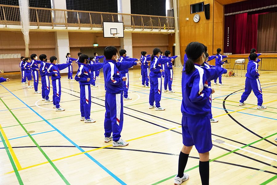 You are currently viewing 東京・世田谷区立八幡中学校で空手道の授業を実施